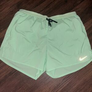 MEN’S NIKE RUNNING SHORTS